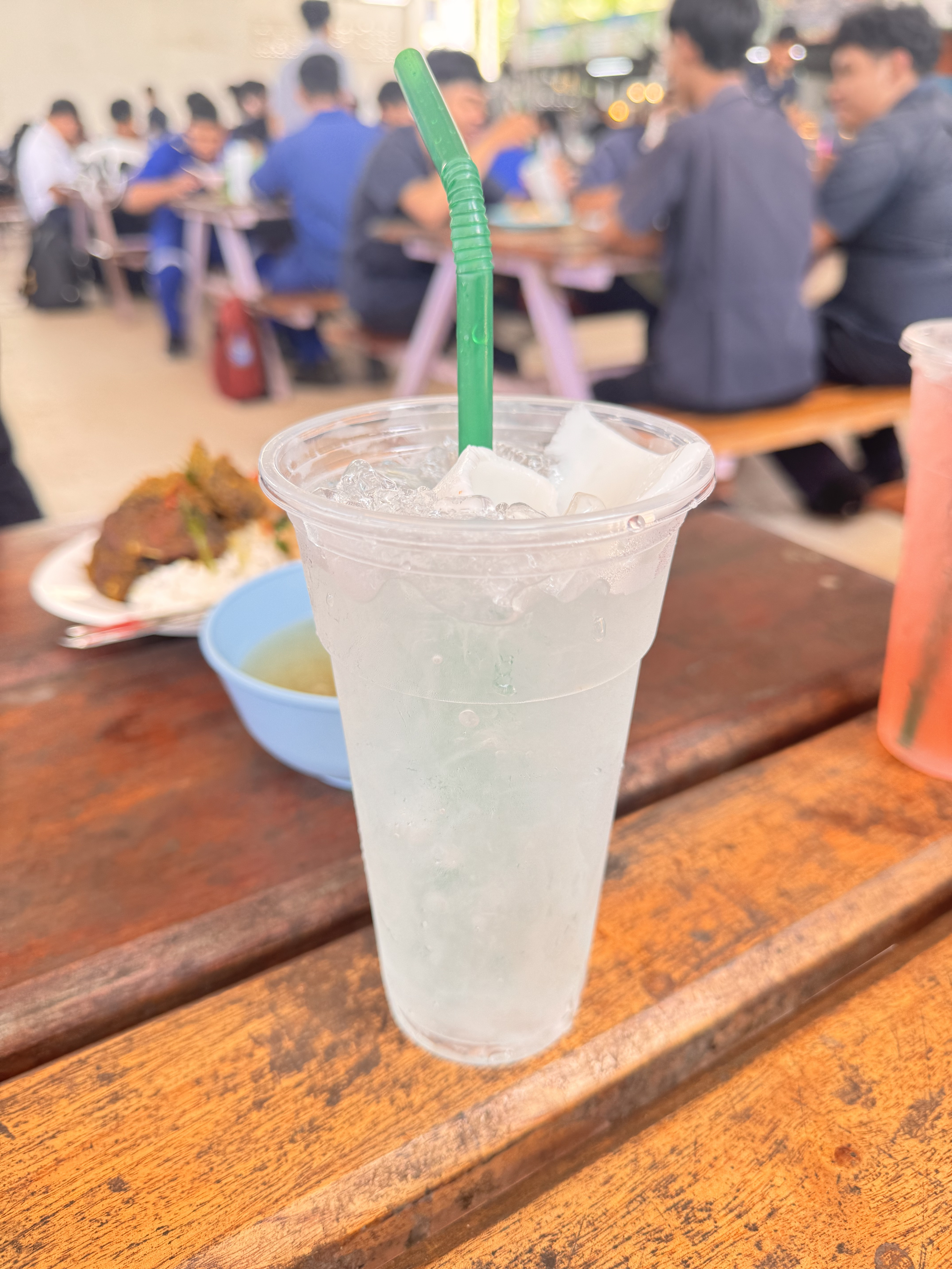 น้ำมะพร้าว